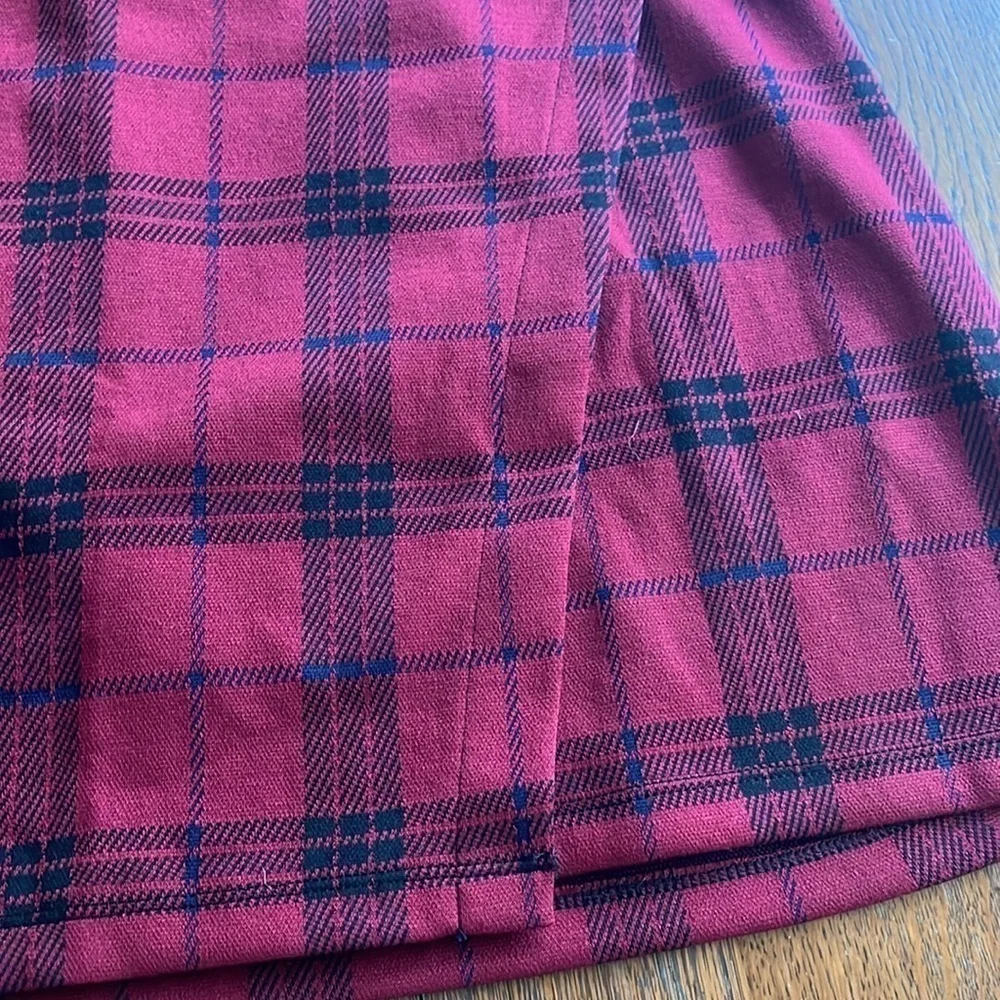 NWT Kohls SO Junior Plaid Wrap Skirt with Tabs on Side Size L Unlined Red Black